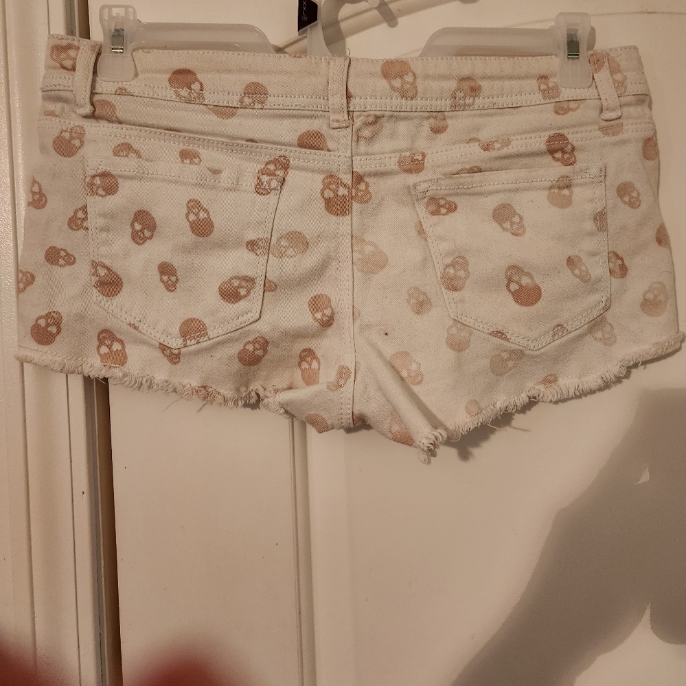 No Boundaries Skull Shorts